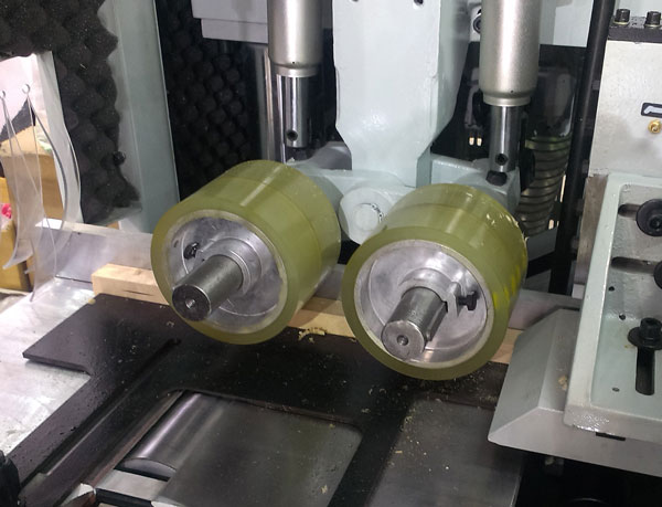 Feed roller for four-sided planer machine Dimension Φ140XΦ35x50 polyurethane coating